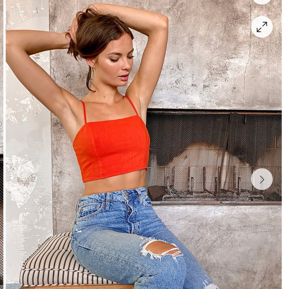 NWT Lulus Sleeveless Red Crop Top - M